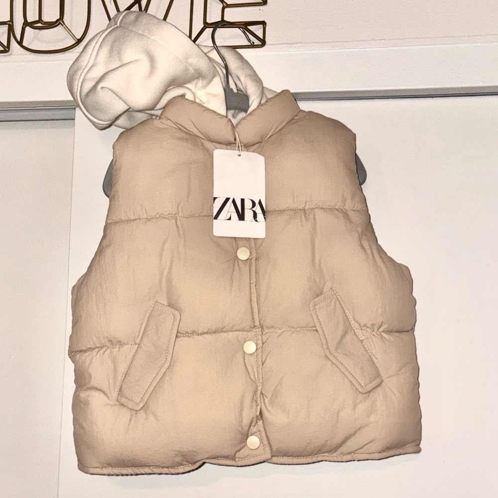 ZARA Beige, Cream Color Hoodie Puffer Vest 2T-3T